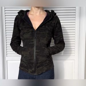 Lululemon camouflage jacket with hood